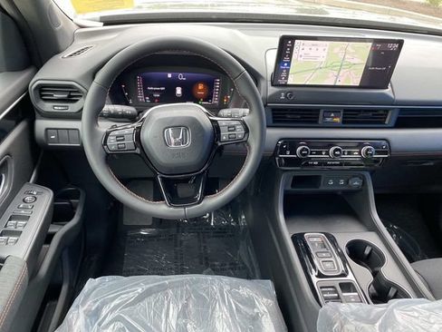 New 2026 Honda Pilot Sport image 10