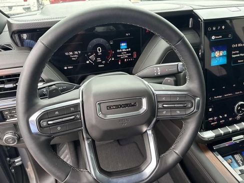 Used 2026 GMC Yukon XL Denali w/ Sun & Power Step Package RWD image 28