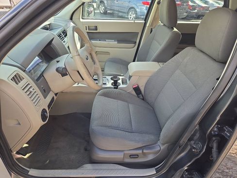 Used 2009 Ford Escape XLT AWD/4WD image 16