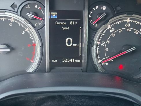 Used 2022 Toyota 4Runner TRD Sport AWD/4WD image 24