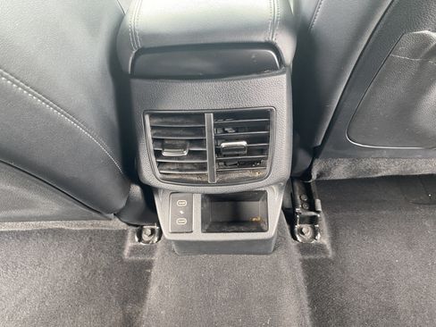 Used 2024 Kia Seltos EX FWD image 19