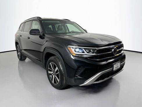 Used 2022 Volkswagen Atlas SE image 3