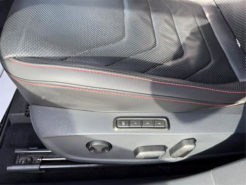 Used 2021 Volkswagen Jetta GLI Autobahn w/ GLI Autobahn Black Package image 26