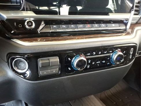 New 2026 GMC Sierra 1500 SLE AWD/4WD image 10