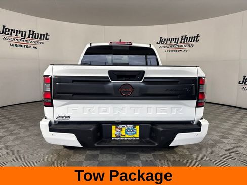 Used 2025 Nissan Frontier PRO-4X AWD/4WD image 7
