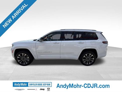 Used 2023 Jeep Grand Cherokee L Overland w/ Rear Seat Video Group I AWD/4WD image 4