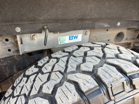 Used 2015 GMC Sierra 2500 SLE w/ Suspension Package, Off-Road image 29