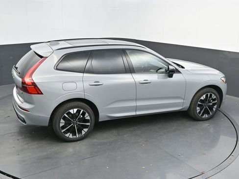 New 2026 Volvo XC60 B5 Plus w/ Protection Package Premier image 38