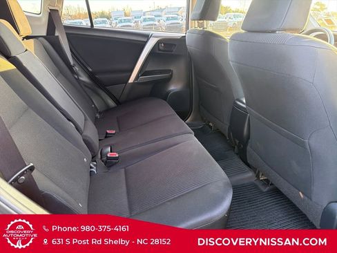 Used 2016 Toyota RAV4 LE image 36