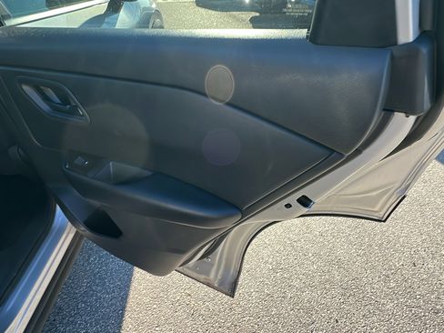 Used 2024 Nissan Rogue S image 20