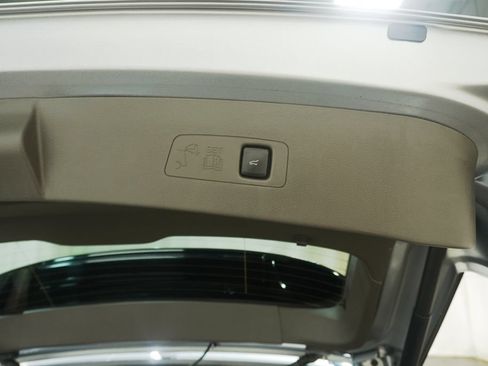 Used 2022 Lincoln Corsair AWD w/ Equipment Group 101A image 7