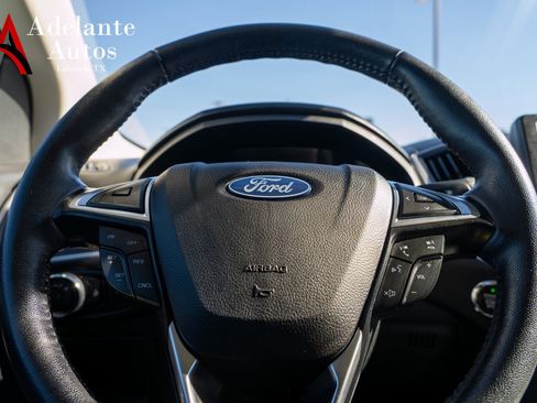 Used 2023 Ford Edge SEL image 8