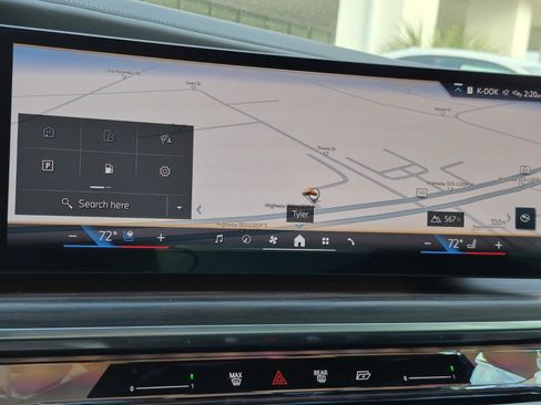 Certified 2023 BMW 760i xDrive w/ Parking Assistance Package image 18