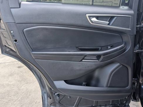 Used 2018 Ford Edge SEL w/ Equipment Group 201A FWD image 22
