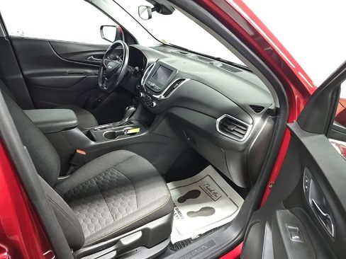 Used 2021 Chevrolet Equinox LT FWD image 17