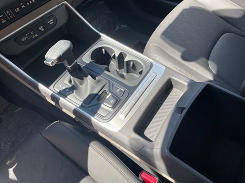 New 2027 Kia Carnival FWD image 9
