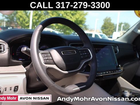 Used 2022 Jeep Wagoneer Series II w/ Premium Group I AWD/4WD image 17