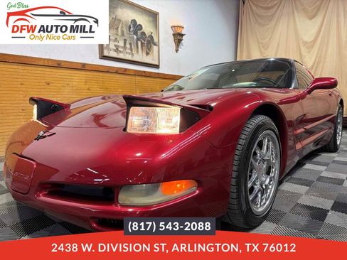 Used 2004 Chevrolet Corvette Coupe w/ Roof Package RWD image 1