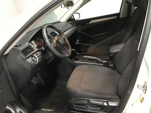 Used 2015 Volkswagen Passat 1.8T Limited Edition image 10