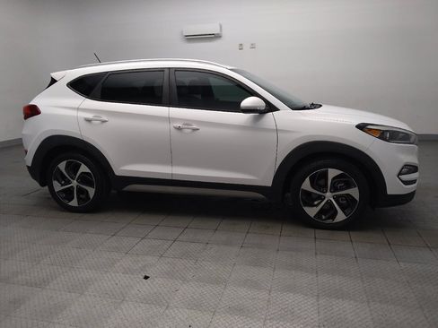 Used 2017 Hyundai Tucson Sport FWD image 11