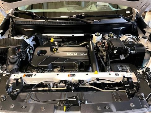 Used 2022 GMC Terrain SLT w/ Infotainment Package II AWD/4WD image 10