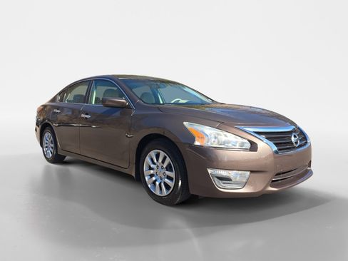 Used 2015 Nissan Altima 2.5 S w/ Power Driver Seat Package image 7