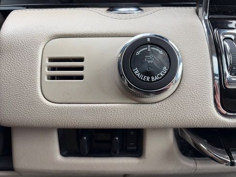 Used 2021 Lincoln Navigator L Reserve AWD/4WD image 25