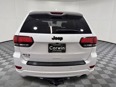Used 2018 Jeep Grand Cherokee Altitude AWD/4WD image 5
