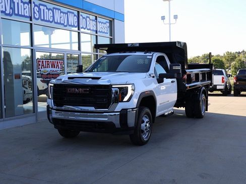 New 2025 GMC Sierra 3500 Pro w/ Convenience Package AWD/4WD image 6