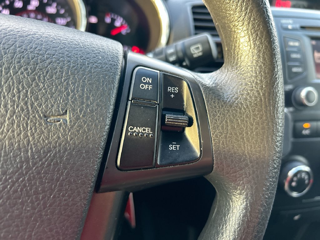 Used 2013 Kia Sorento LX w/ Convenience Pkg FWD image 17