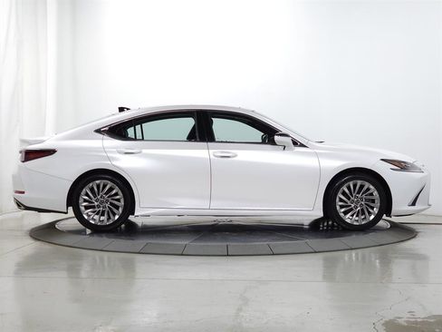 Used 2021 Lexus ES 350 w/ Accessory Package 2 image 10