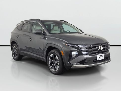 Used 2025 Hyundai Tucson SEL AWD/4WD image 8