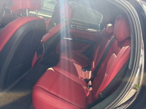 Used 2020 Porsche Cayenne Turbo image 13