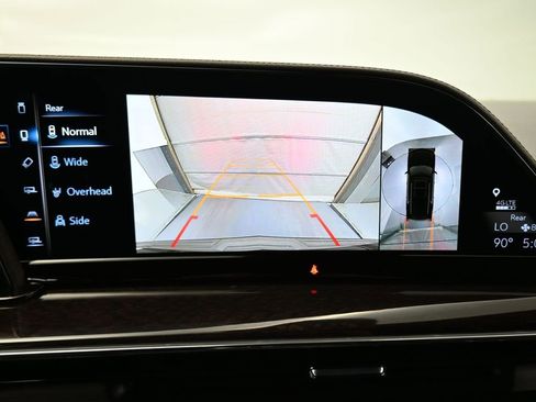 Used 2023 Cadillac Escalade ESV Sport Platinum w/ LPO, ONYX Package image 23