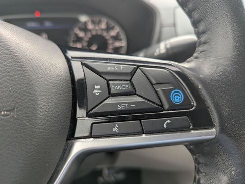 Used 2021 Nissan Altima 2.5 SV w/ SV Premium Package AWD/4WD image 21