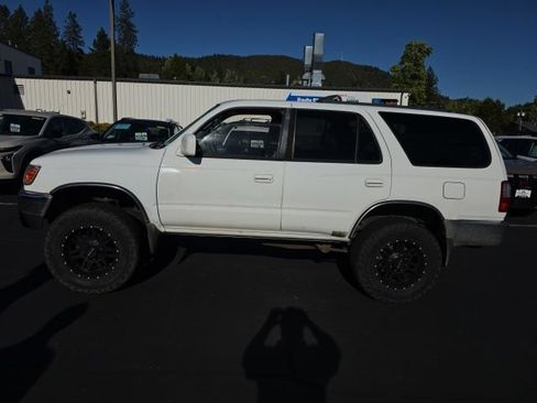 Used 1996 Toyota 4Runner SR5 AWD/4WD image 5