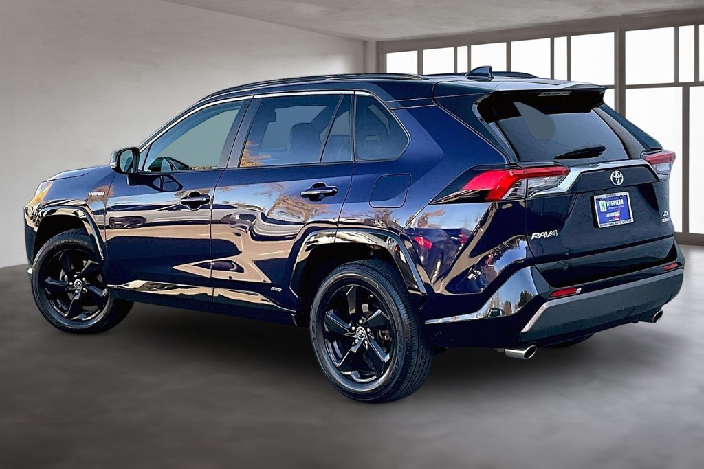 Used 2019 Toyota RAV4 XSE w/ XSE Weather Package AWD/4WD image 4