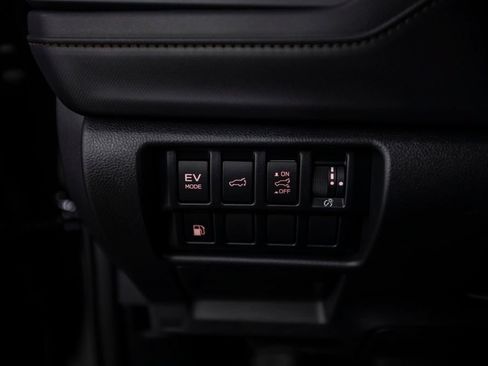 Used 2025 Subaru Forester Touring w/ Touring Package AWD/4WD image 37
