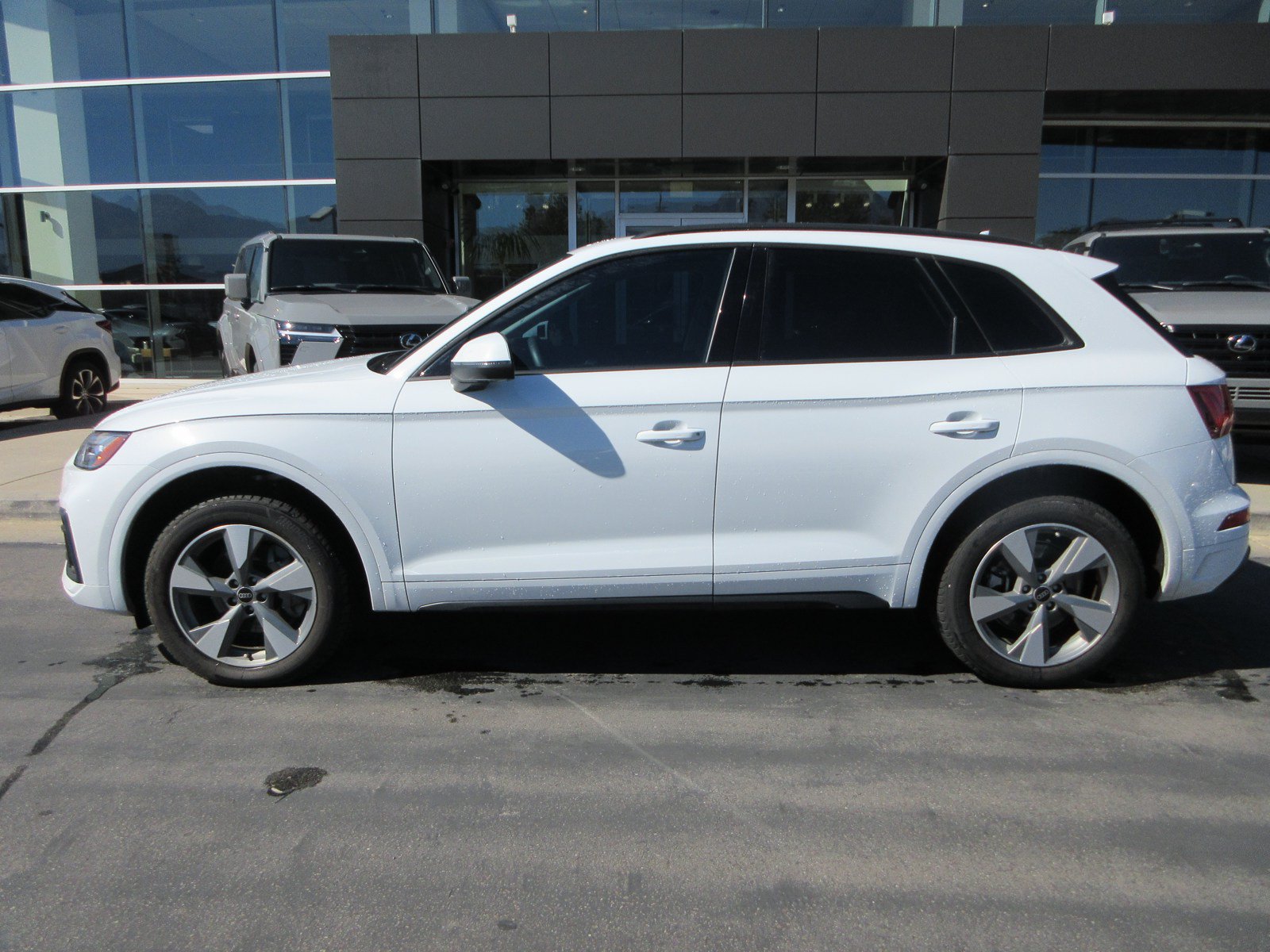 Used 2024 Audi Q5 2.0T Premium Plus AWD/4WD image 3