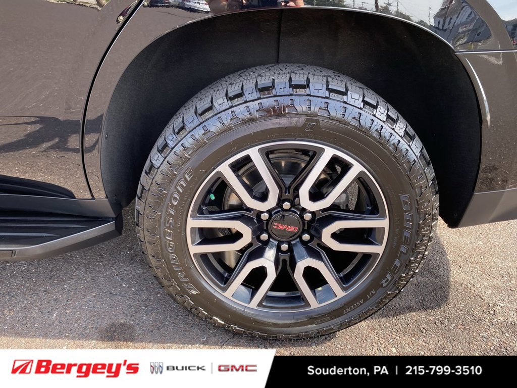 Certified 2024 GMC Yukon AT4 AWD/4WD image 37