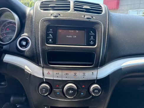 Used 2014 Dodge Journey SXT w/ Flexible Seating Group AWD/4WD image 23
