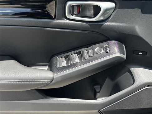 Used 2024 Honda Civic Touring image 21