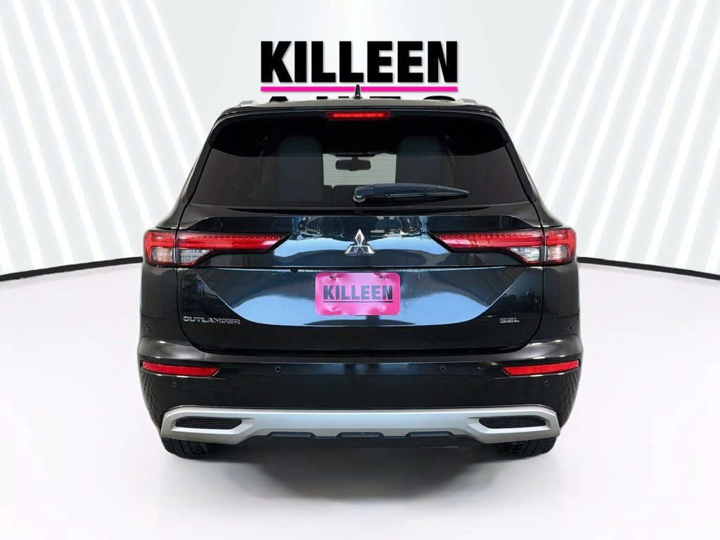 Used 2023 Mitsubishi Outlander SEL FWD image 3