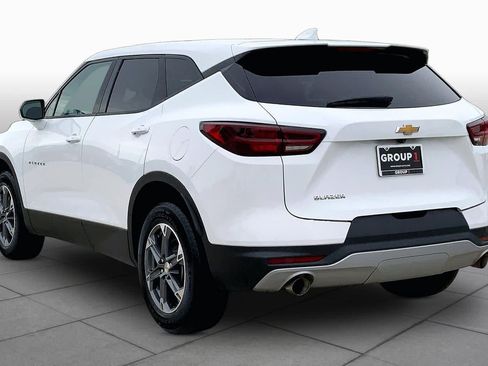 Used 2025 Chevrolet Blazer LT FWD image 11