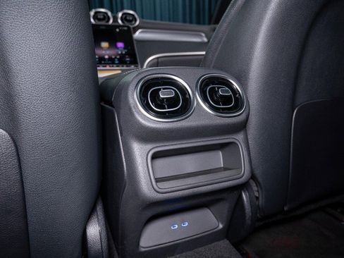 Certified 2026 Mercedes-Benz GLC 300 image 21