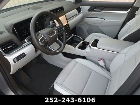 Used 2026 GMC Terrain Denali AWD/4WD image 9