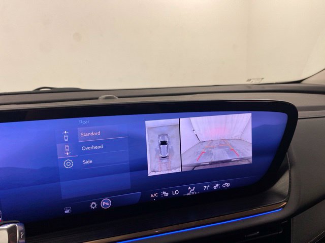 Used 2024 Buick Envision Avenir AWD/4WD image 11