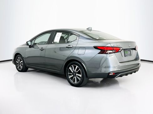Used 2025 Nissan Versa SV FWD image 5