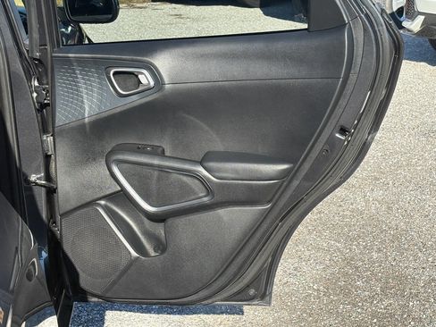 Used 2020 Kia Soul EX image 26