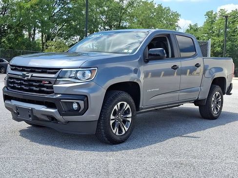 Used 2022 Chevrolet Colorado Z71 w/ Safety Package AWD/4WD image 6